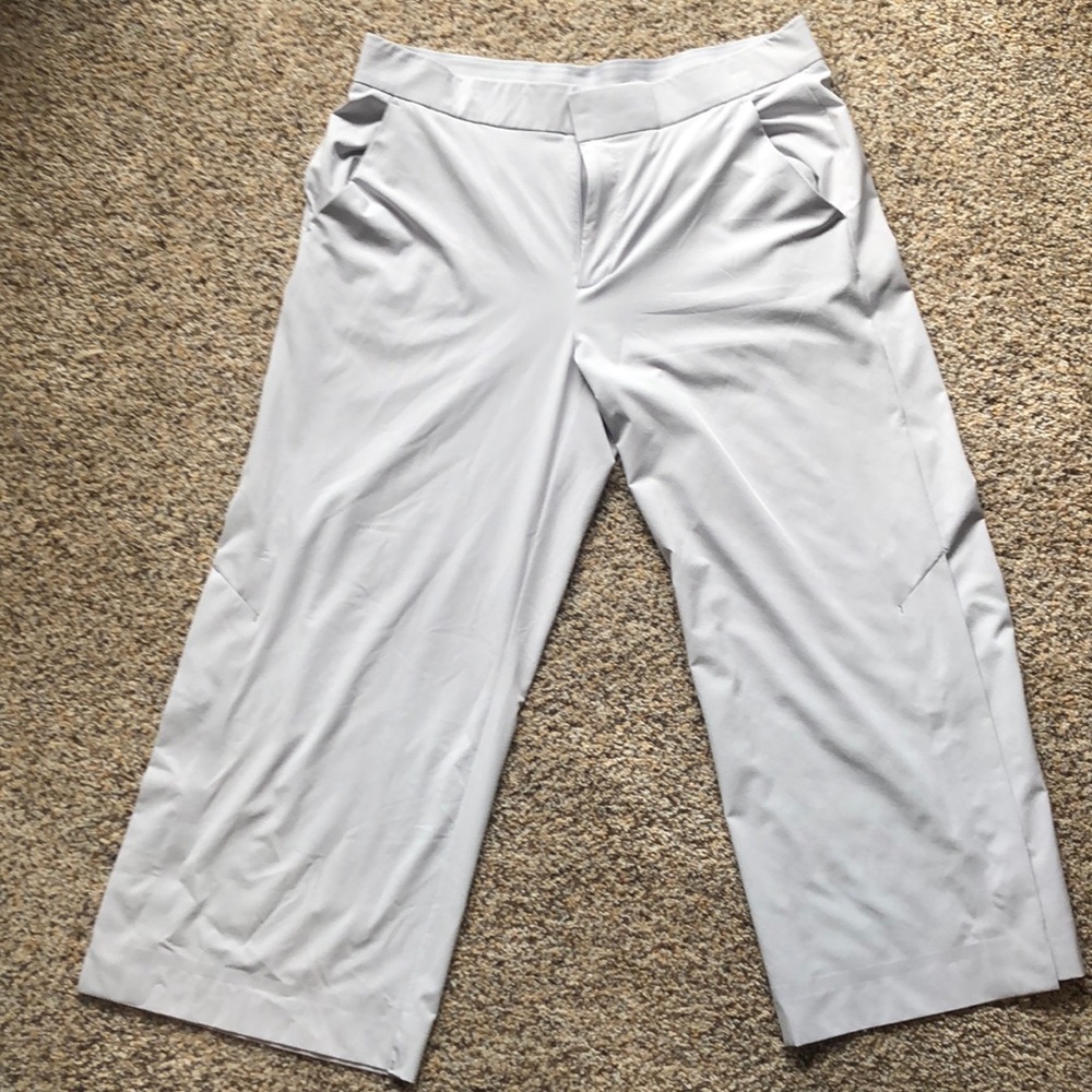 Athleta Tribeca Crop pant